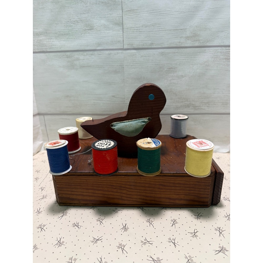 Vintage Wooden Bird Sewing Caddy Thread Organizer Pin Cushion with 20 Spools
